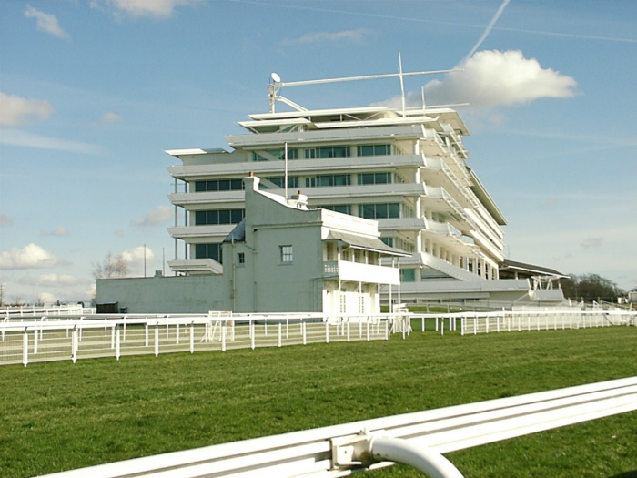 queens stand epsom