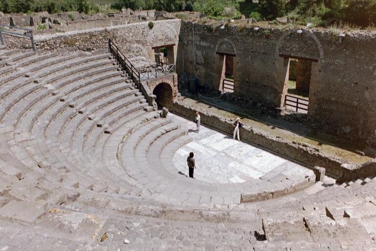 pompeii volcano eruption. Pompeii had several public